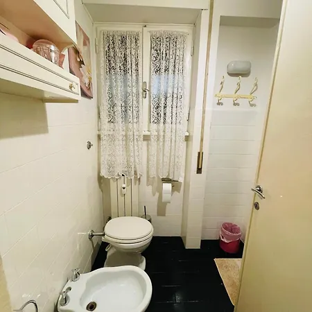 公寓 Grande Stanza Con Letto Matrimoniale Bagno Privato Zona San Paolo-trastevere-roma Tre 